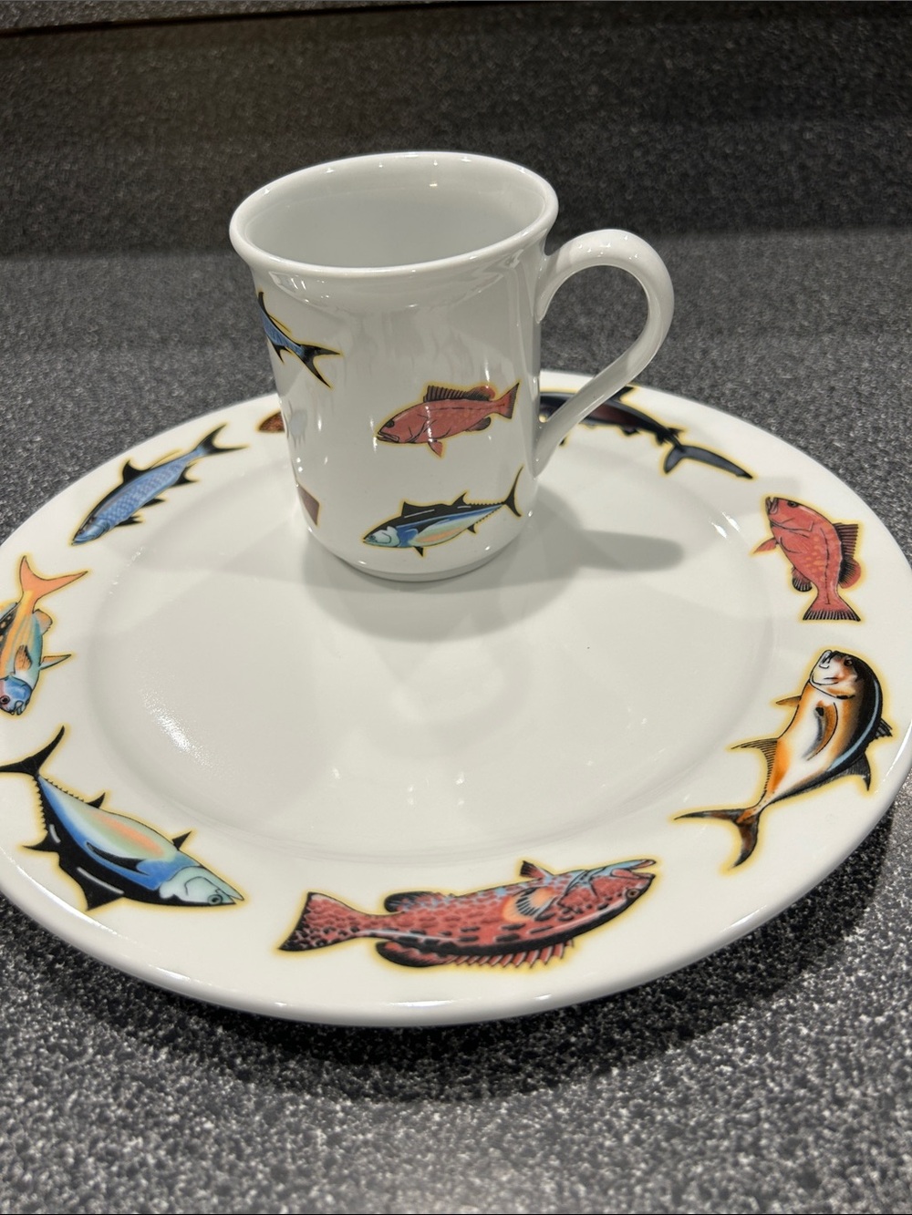 White Fish-Pattern Ceramic Plate and Cup Set - by Corona